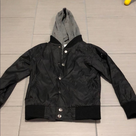 Awesome Appaman boys windbreaker black/grey size 5